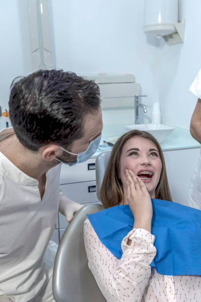 Best Emergency Tooth Extraction  in Tripoli, IA